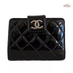 Authentic CHANEL Black Patent Leather Silver Interlocking CC Logo French Wallet